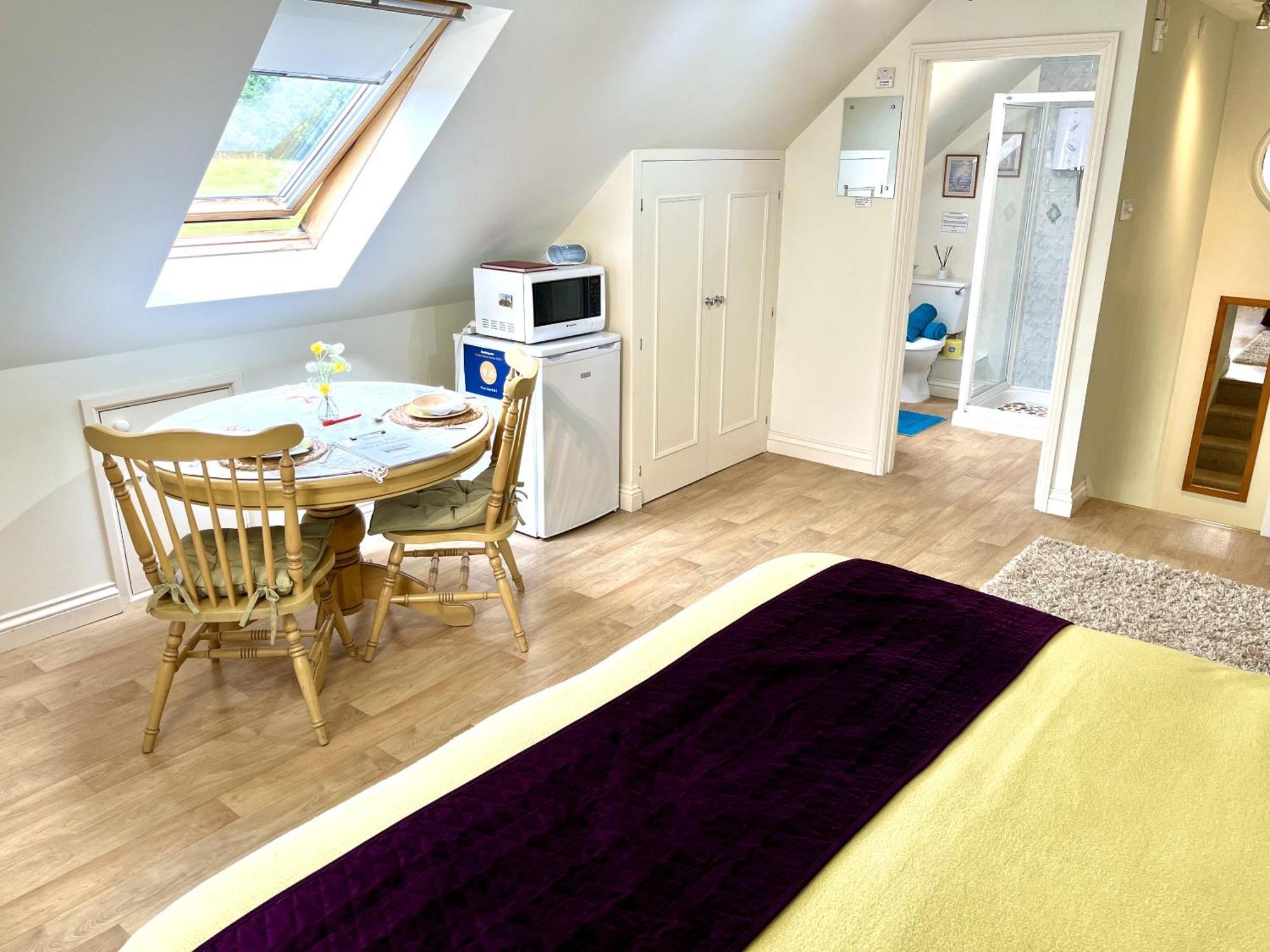 Priors Oak - A Cosy Studio With Countryside Views In Dorset Stalbridge Екстериор снимка
